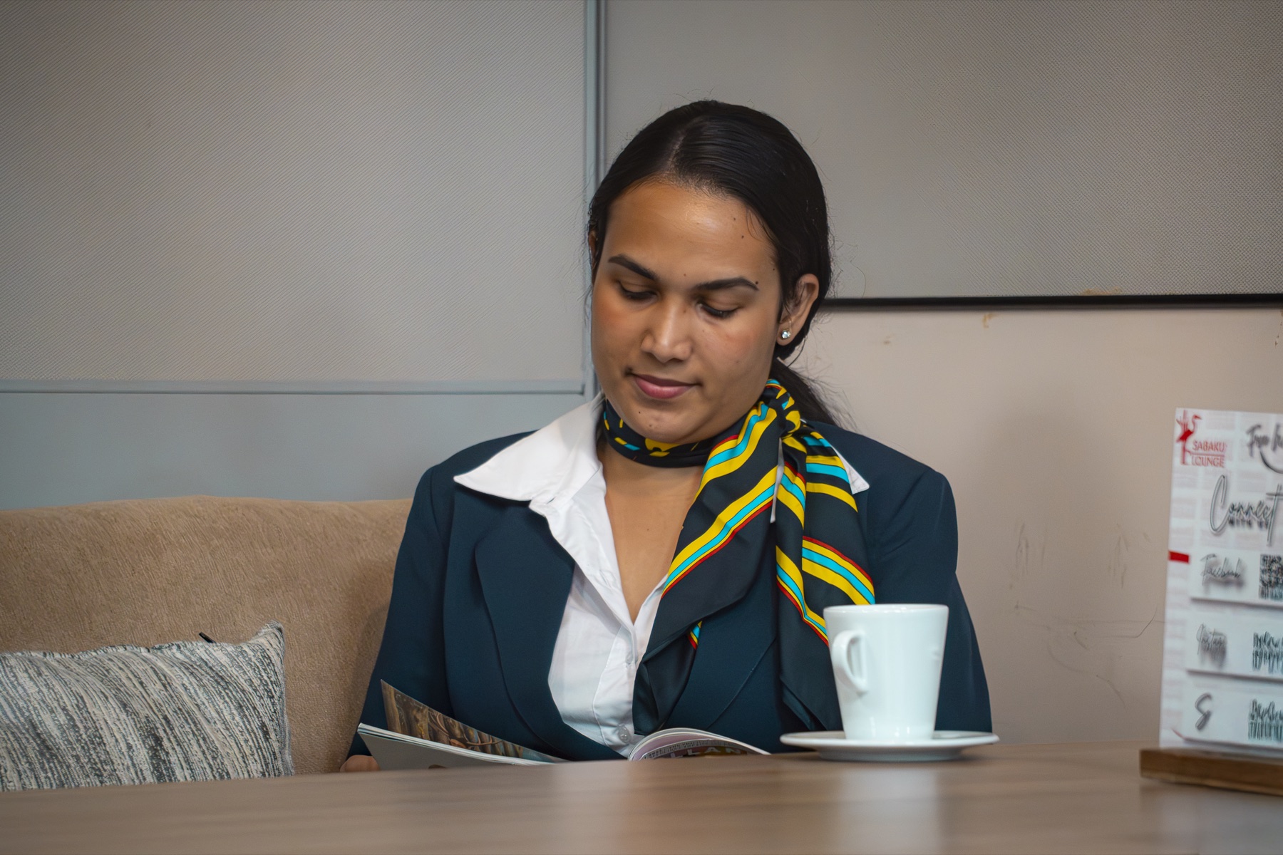 Sabaku Lounge interieur op Johan Adolf Pengel Airport